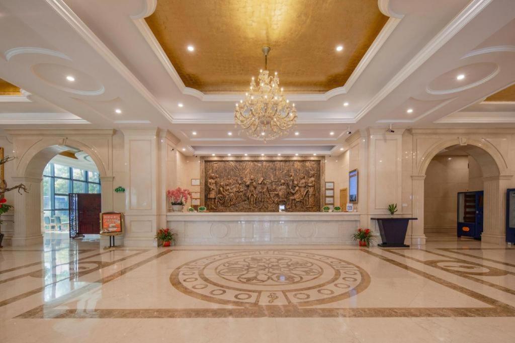 Vienna International Hotel Shanghai Pujiang Eksteriør billede