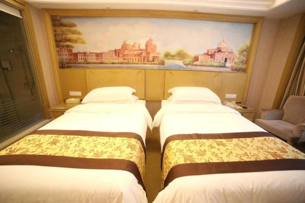 Vienna International Hotel Shanghai Pujiang Eksteriør billede