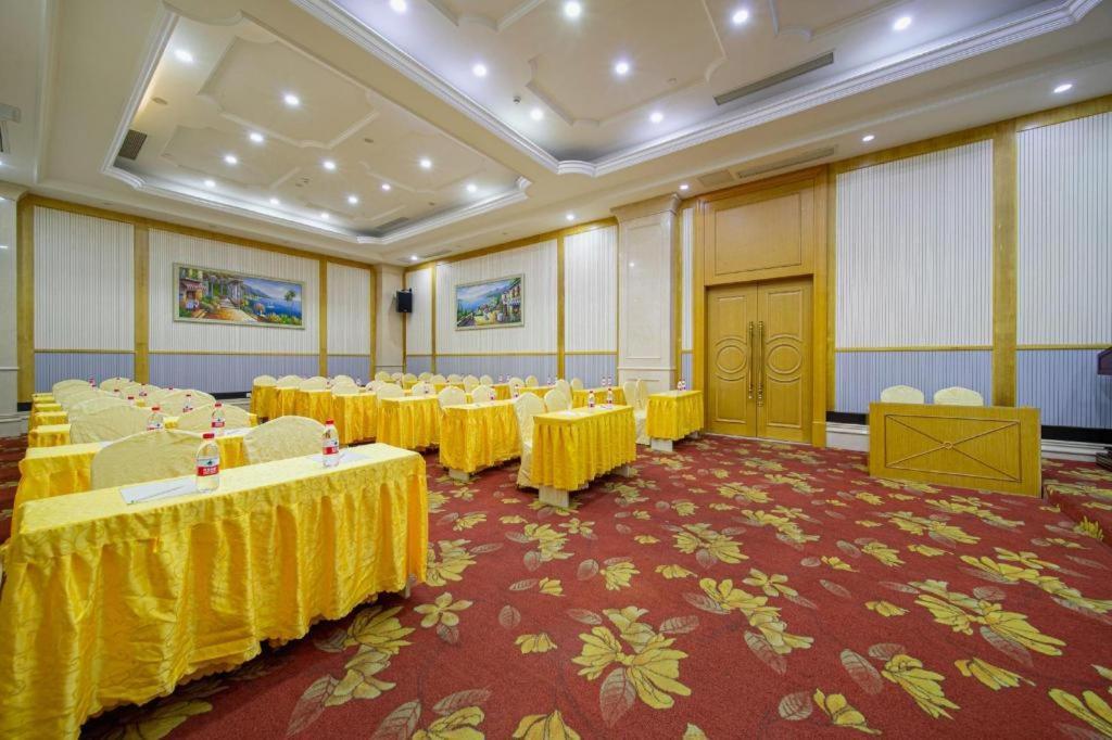 Vienna International Hotel Shanghai Pujiang Eksteriør billede