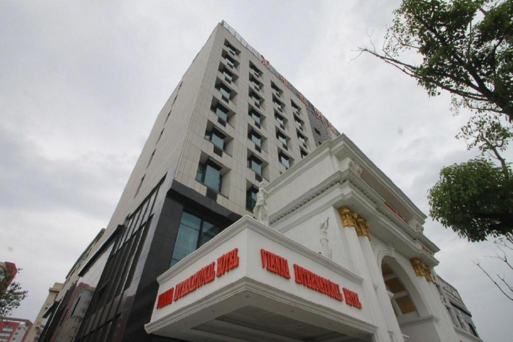Vienna International Hotel Shanghai Pujiang Eksteriør billede